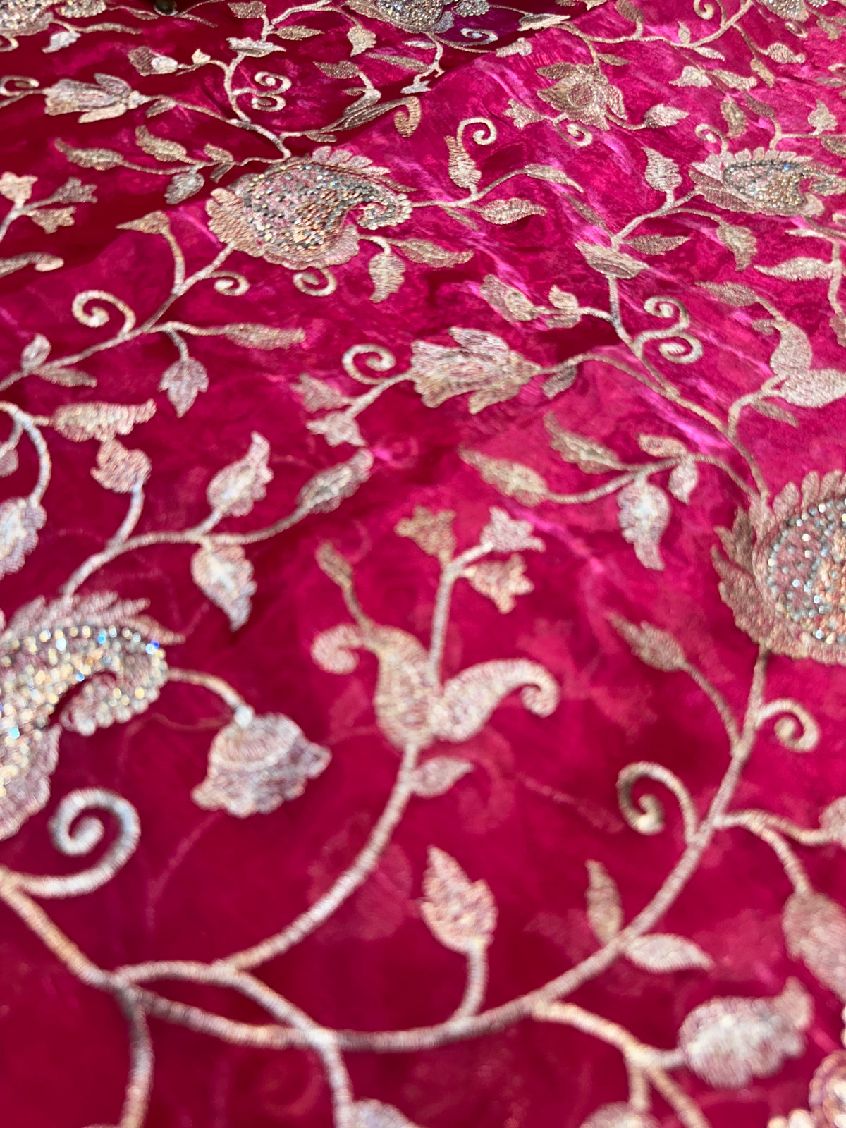 Buy 1 Get 1 FREE – Premium Rani Pink Zari Work Saree ✨