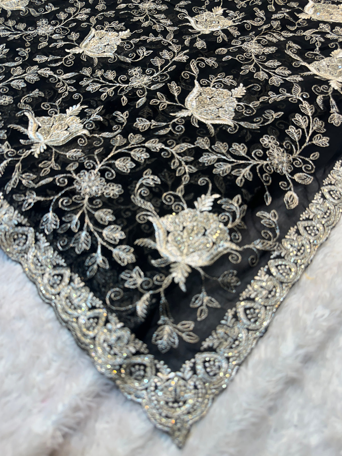 Black Designer Saree With Dupatta – Premium Floral Embroidery