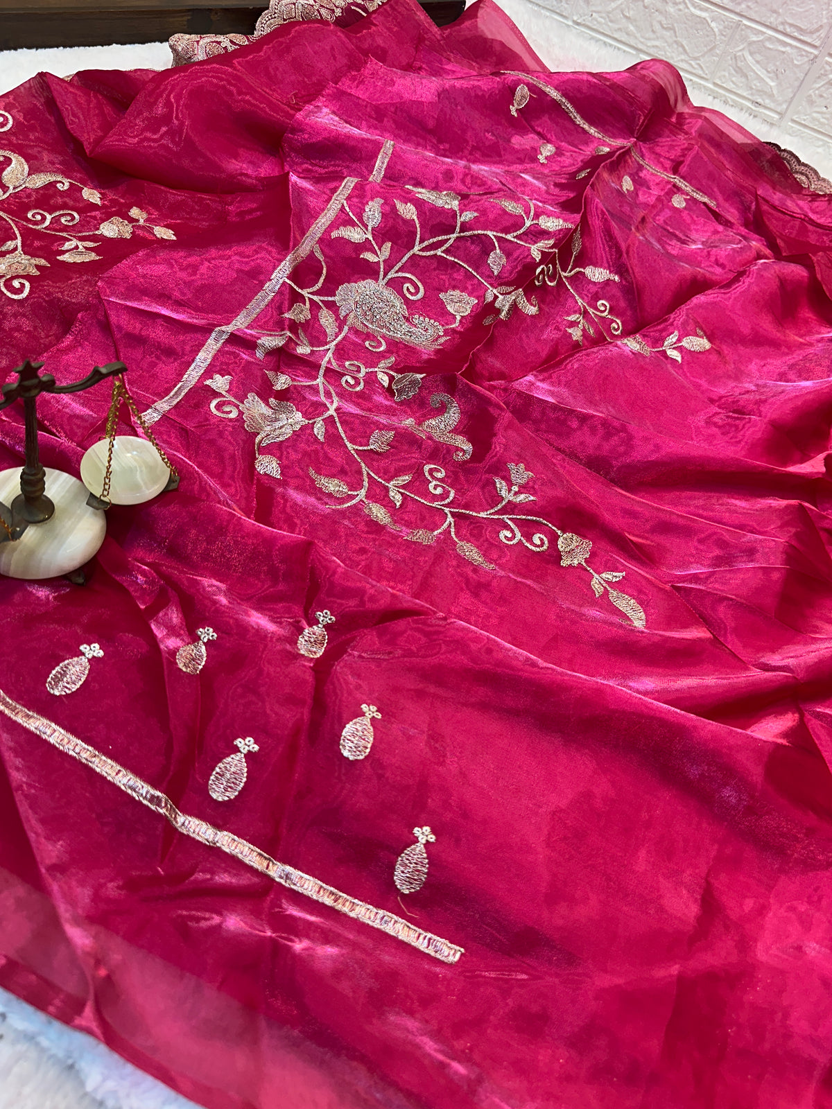 Buy 1 Get 1 FREE – Premium Rani Pink Zari Work Saree ✨